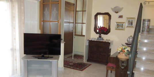 Fano/Rosciano – Semi-detached house with garden of sqm. 200